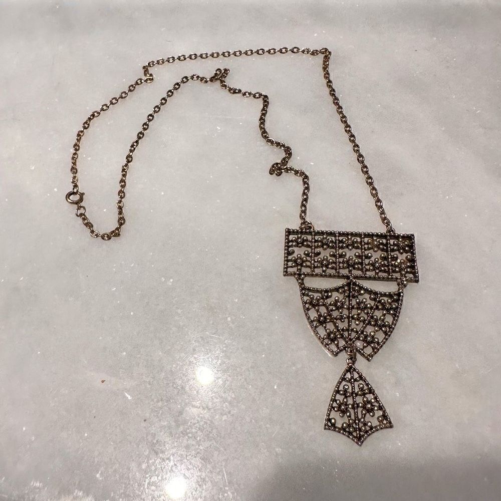 Unbranded Vintage Brass Chain Lace Gold Toned Pendant 25" Statement Necklace - Picture 3 of 3